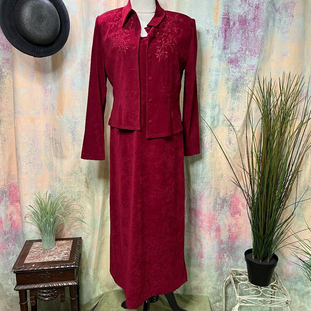 VTG📌 Karin Stevens Faux Suede Dress with Jacket backside it has a long Slit